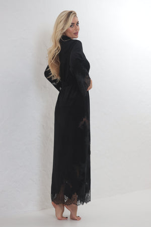 Madeleine черный длинный велюровый халат