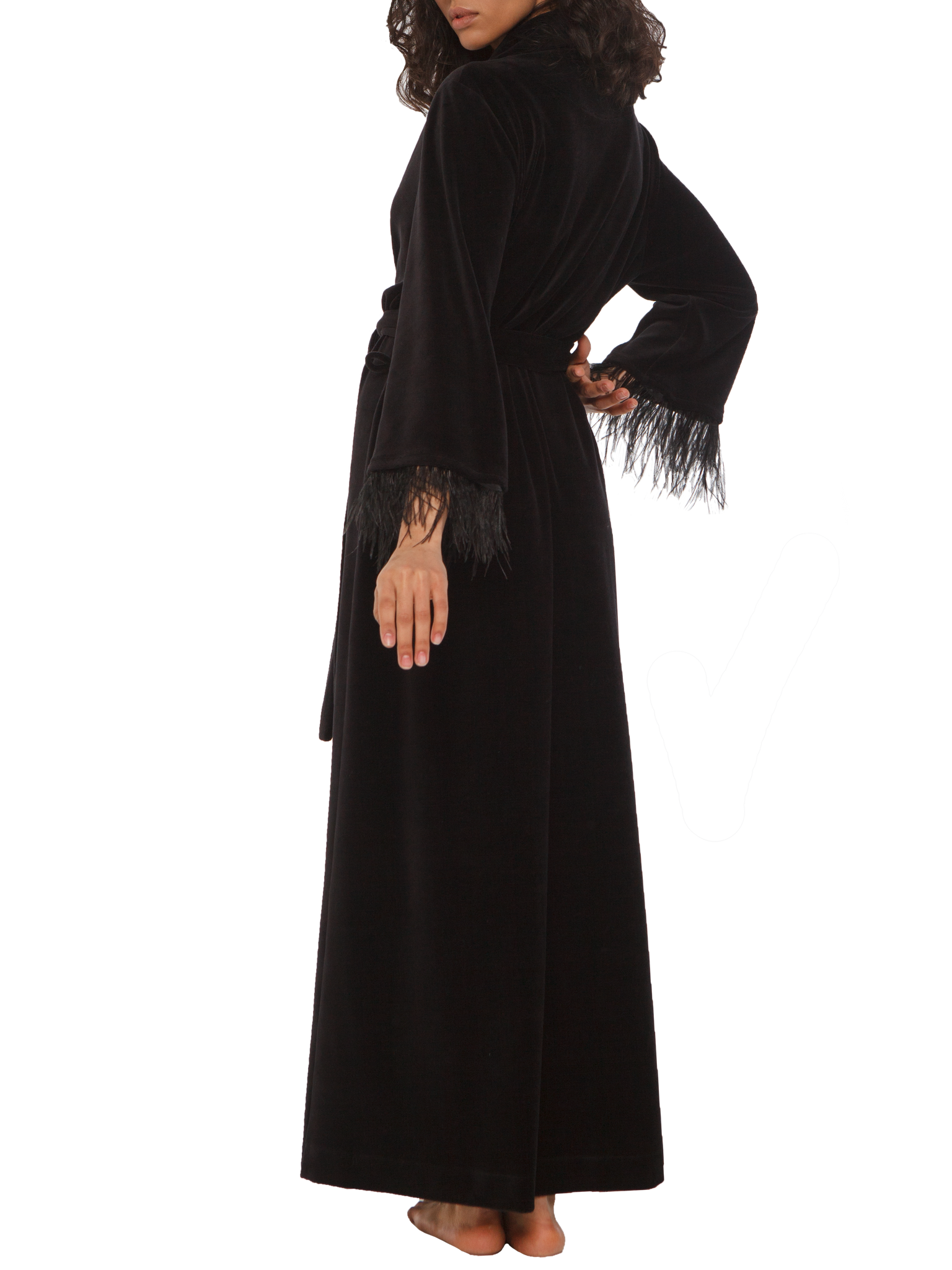 Julie длинный черный халат велюровый с перьями Limited edition