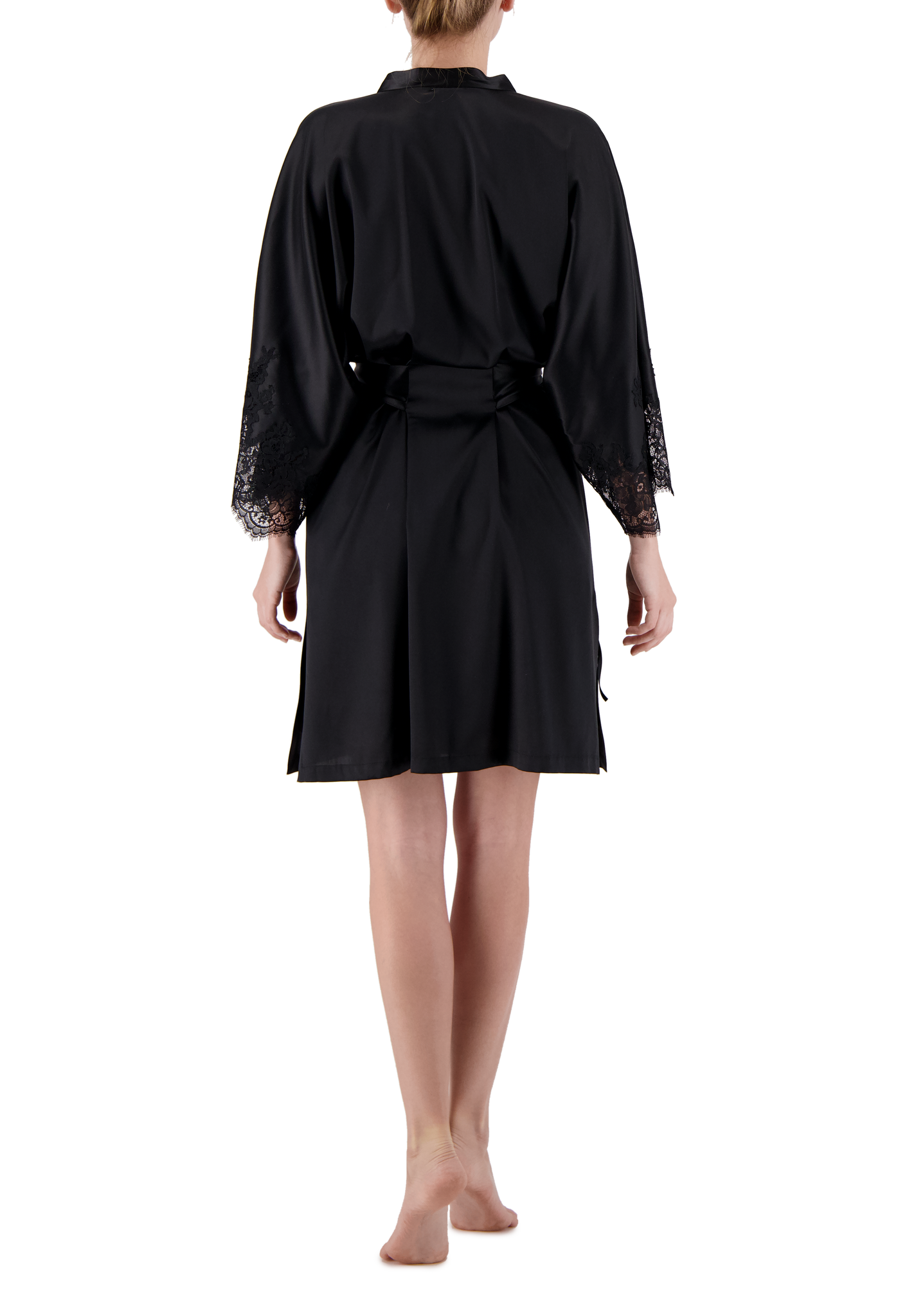 Chantal шелковый короткий халат с кружевом